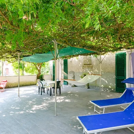 Altido 2 Beautiful For Families In Liguria * Borgonovo