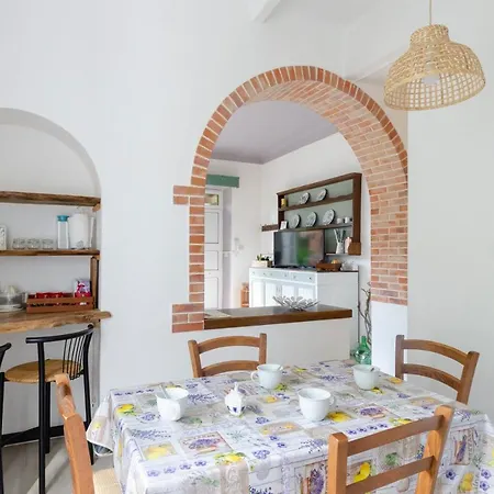 Altido 2 Beautiful For Families In Liguria Penzion Borgonovo